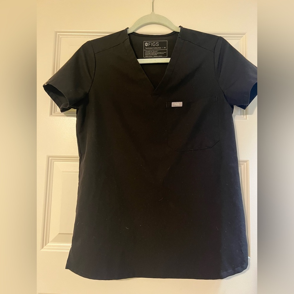 FIGS Catarina scrub top core black size XS